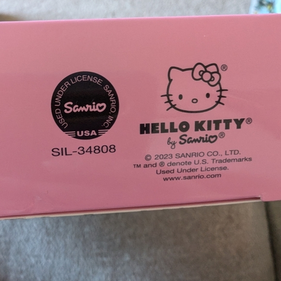 Impressions hello kitty makeup brush set - Picture 3 of 3